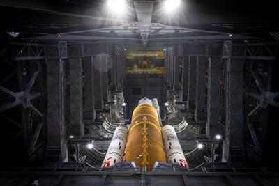 Platforms retracted for launch rollout, closeup